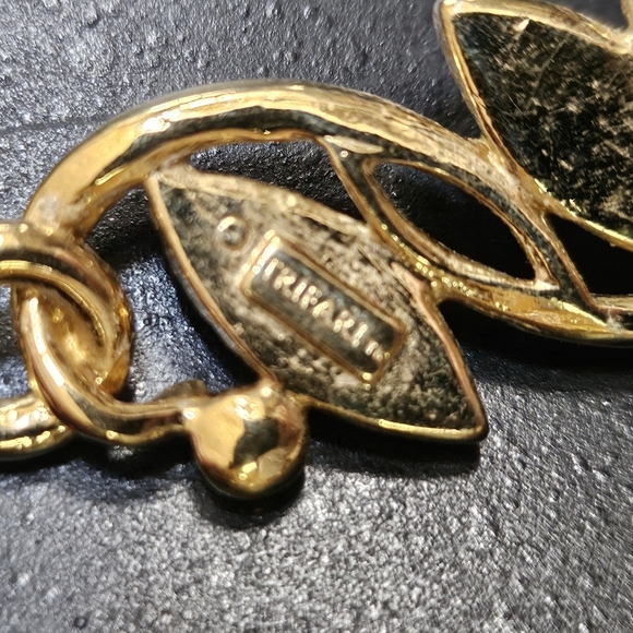 Trifari Gold Ivory White Cream Enamel Vine Chain Link Choker Necklace - Picture 6 of 6